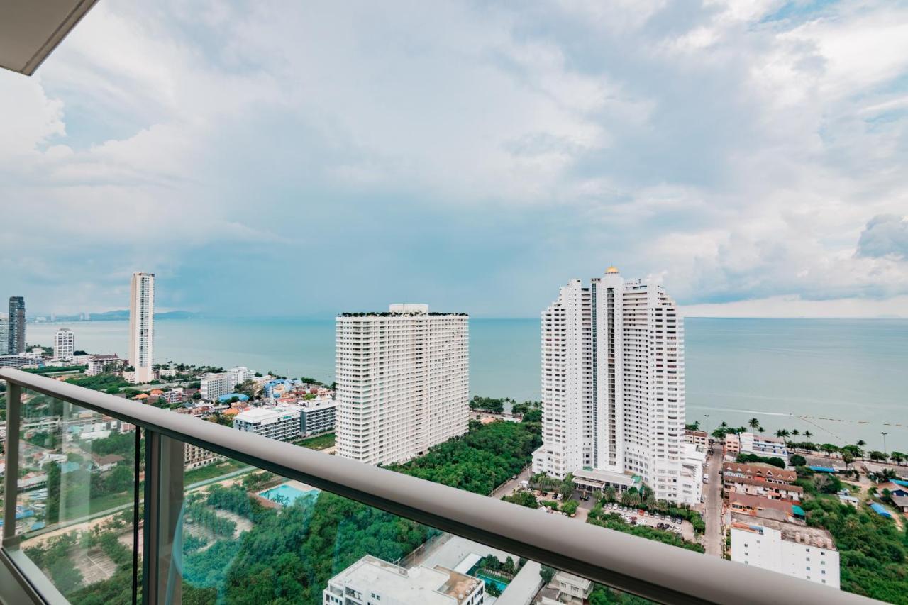 The Riviera Jomtien By Pattaya Holiday جومتين بيتش المظهر الخارجي الصورة